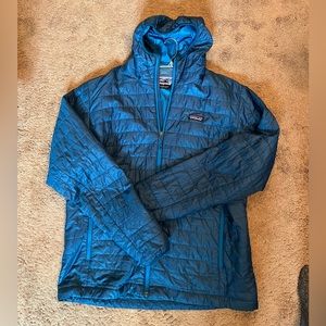 Patagonia men’s XXL nano puff hoodie